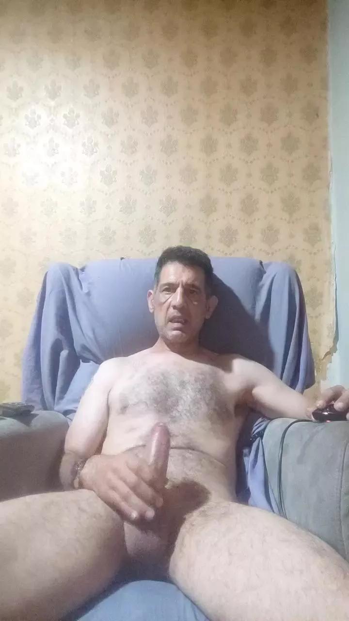 goku222 on Cam4 