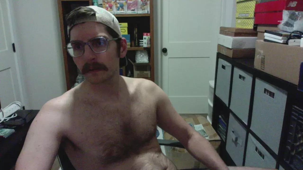 guydude2 on Cam4 