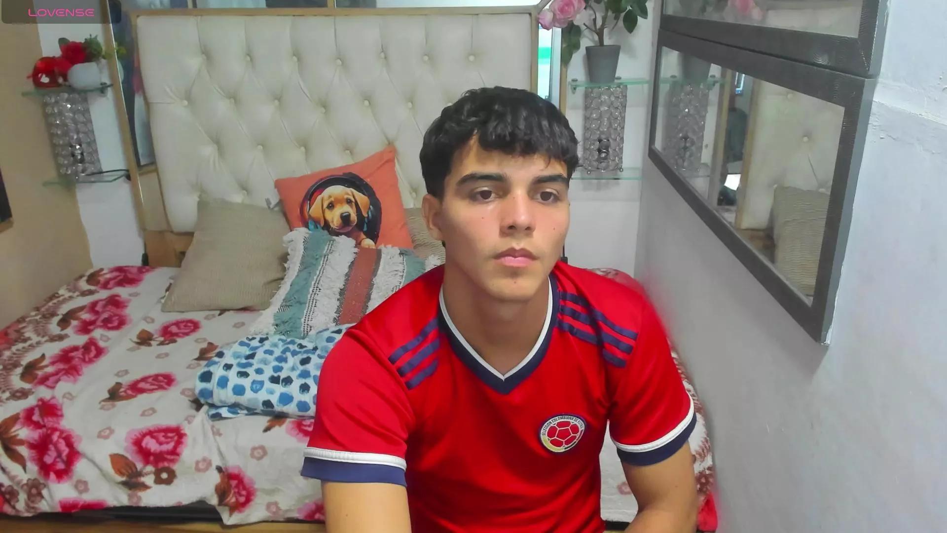 heiker_ on Cam4 