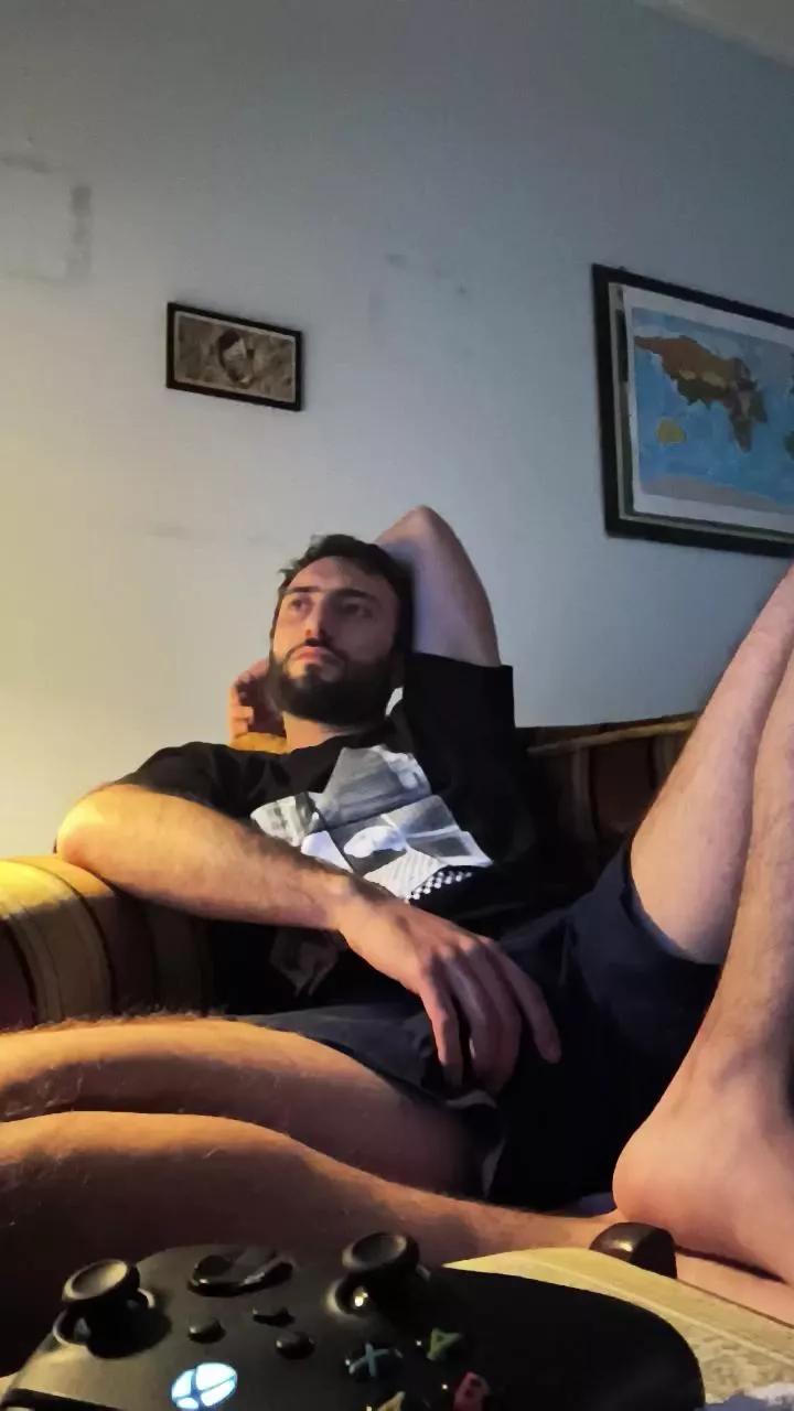 Hellstar1 on Cam4 