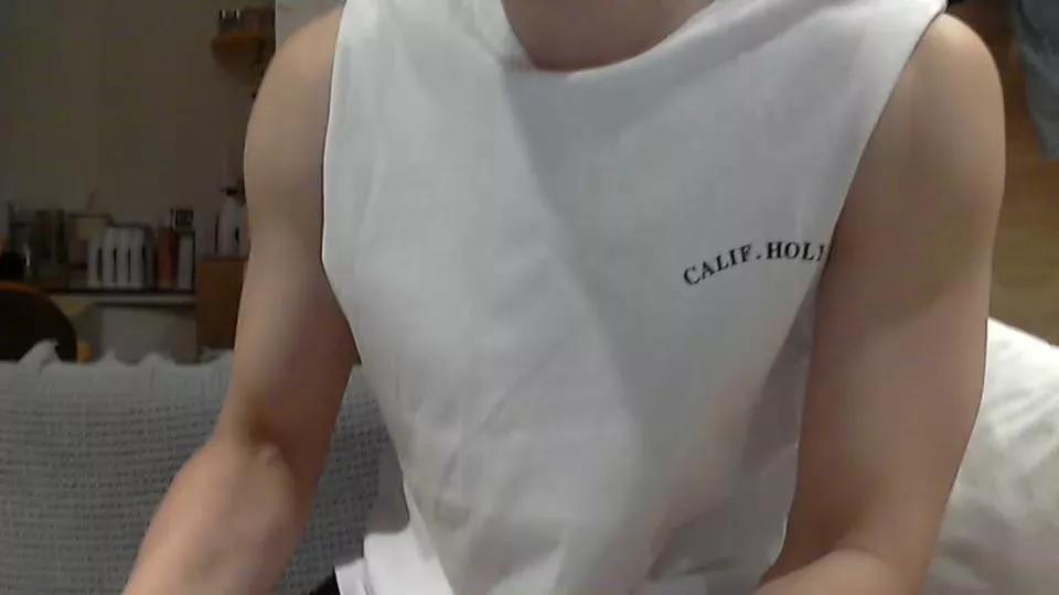 howhow22 on Cam4 