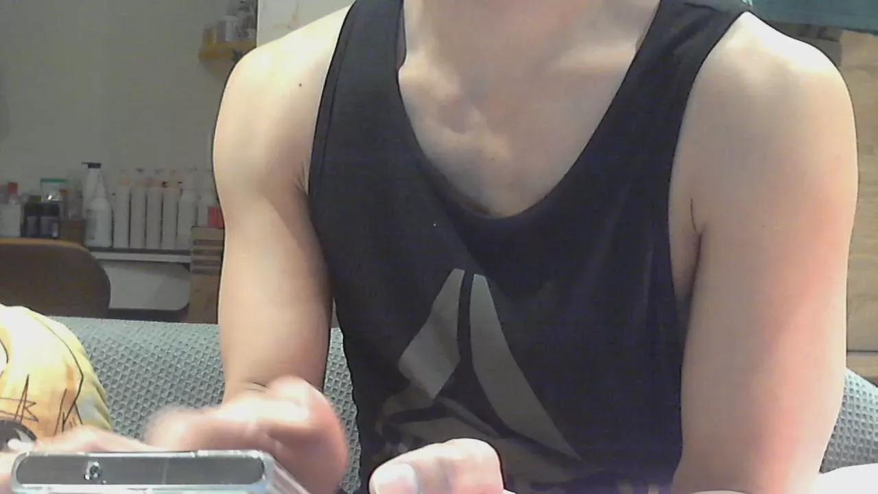 howhow22 on Cam4 