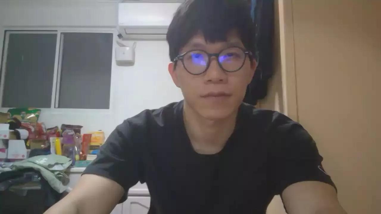 iii_dh_iii on Cam4 