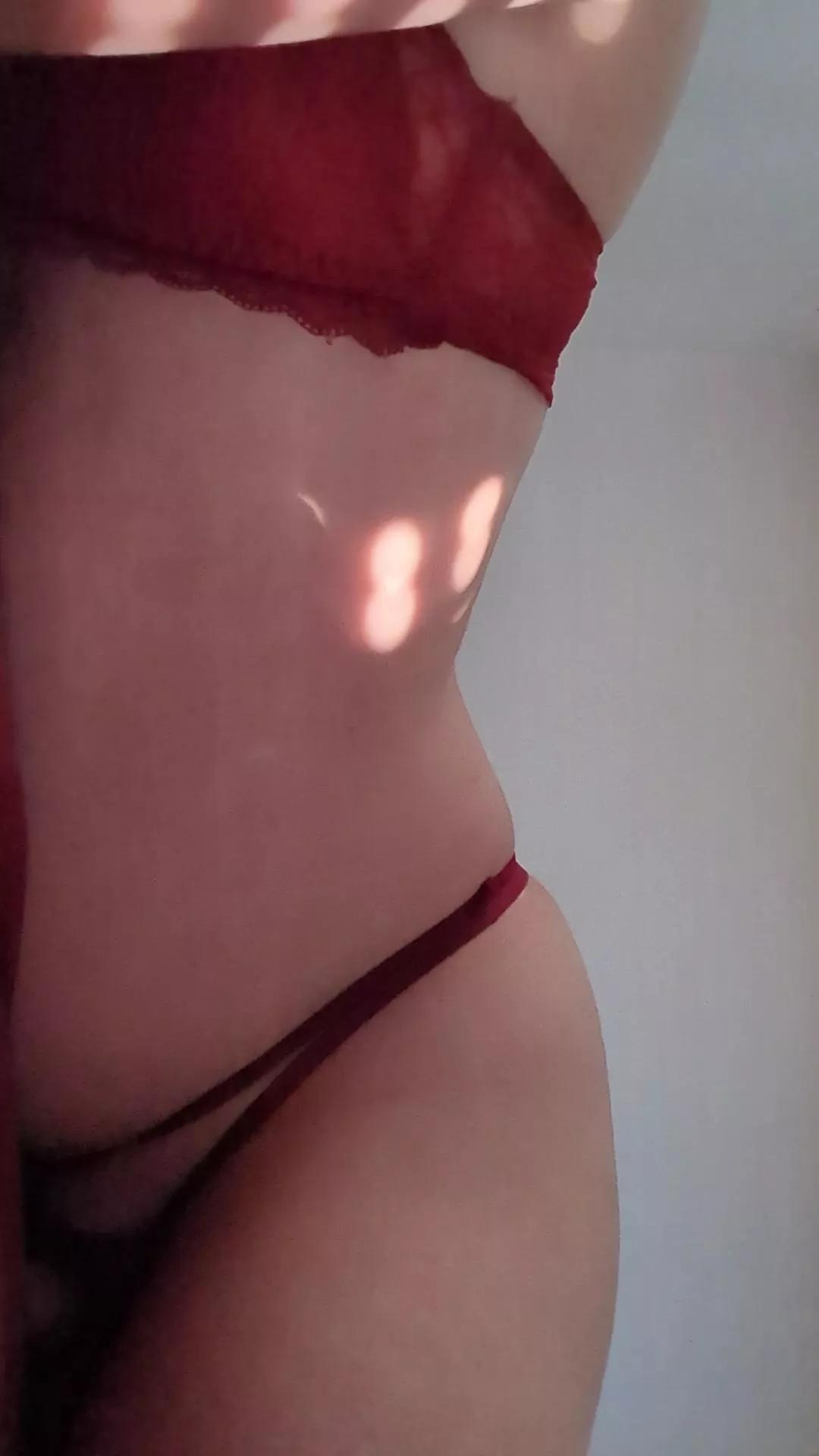 Ipiedidiclara95 on Cam4 
