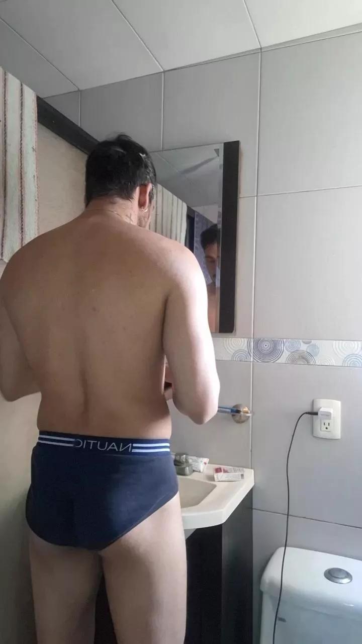 Isain3 on Cam4 