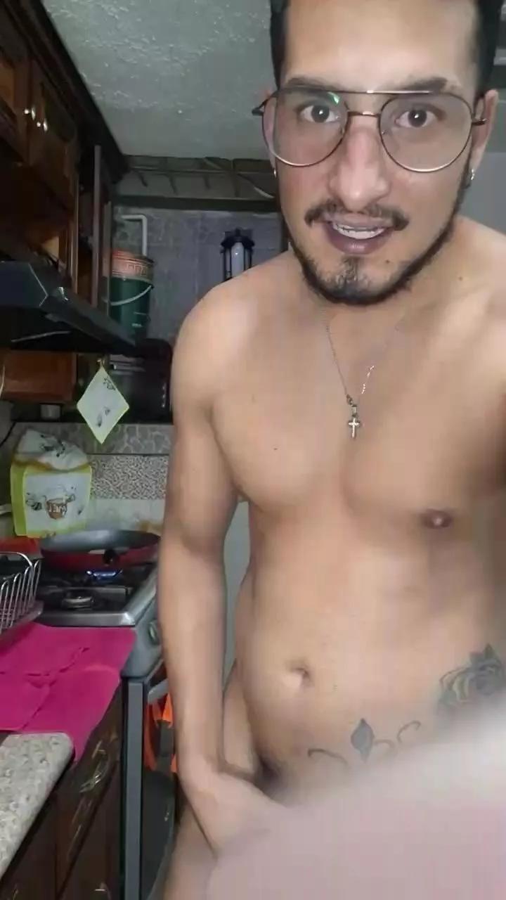 Isain3 on Cam4 
