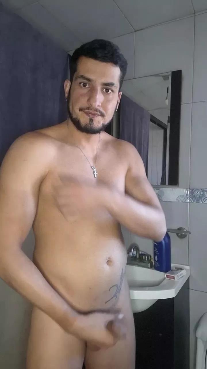 Isain3 on Cam4 