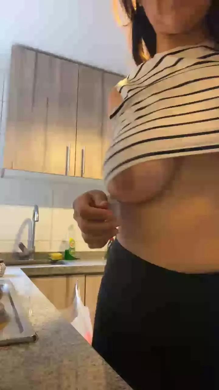 Isapekha on Cam4 