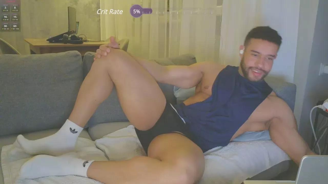 izaak_lover on Cam4 