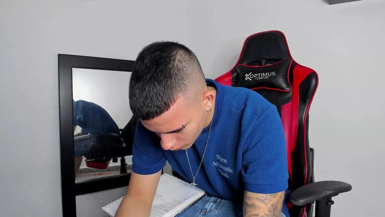 jacob_fireexx on Cam4 