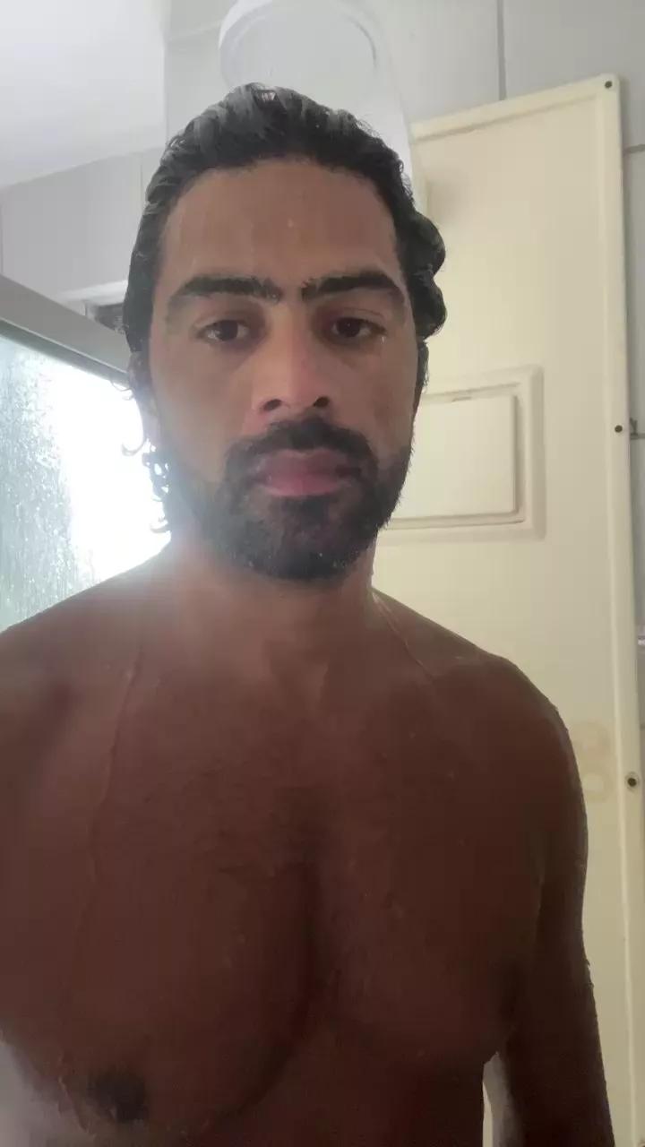 jhonnybttr on Cam4 