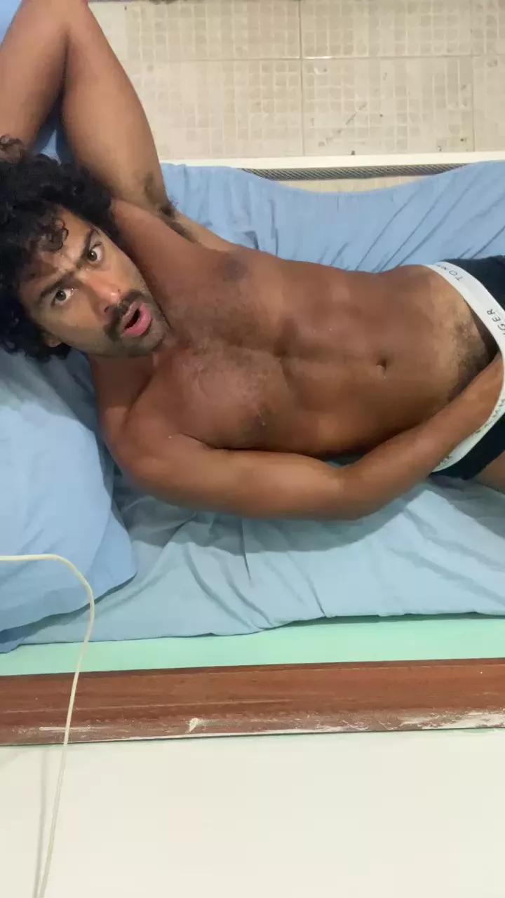 jhonnybttr on Cam4 