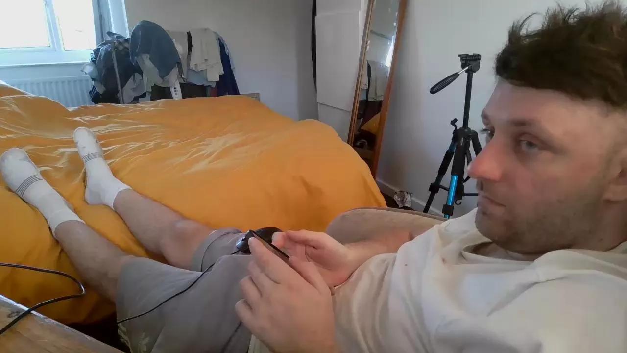 jiffy2025 on Cam4 