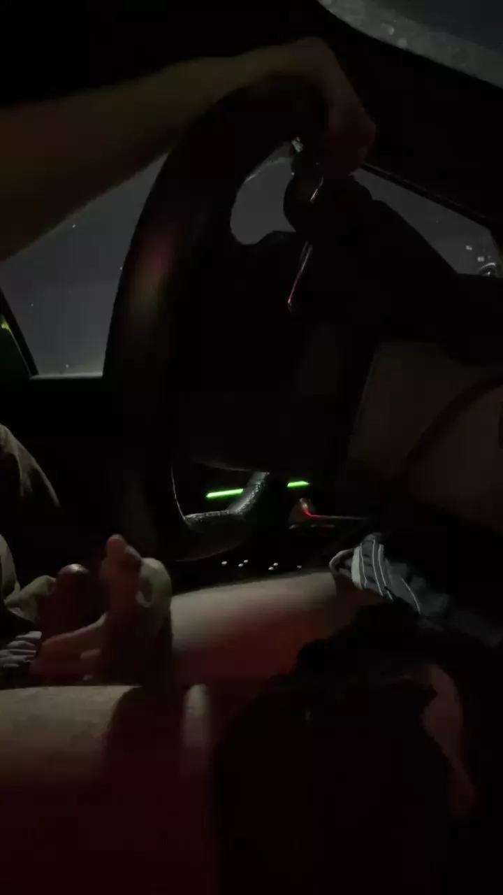 jjyyov on Cam4 