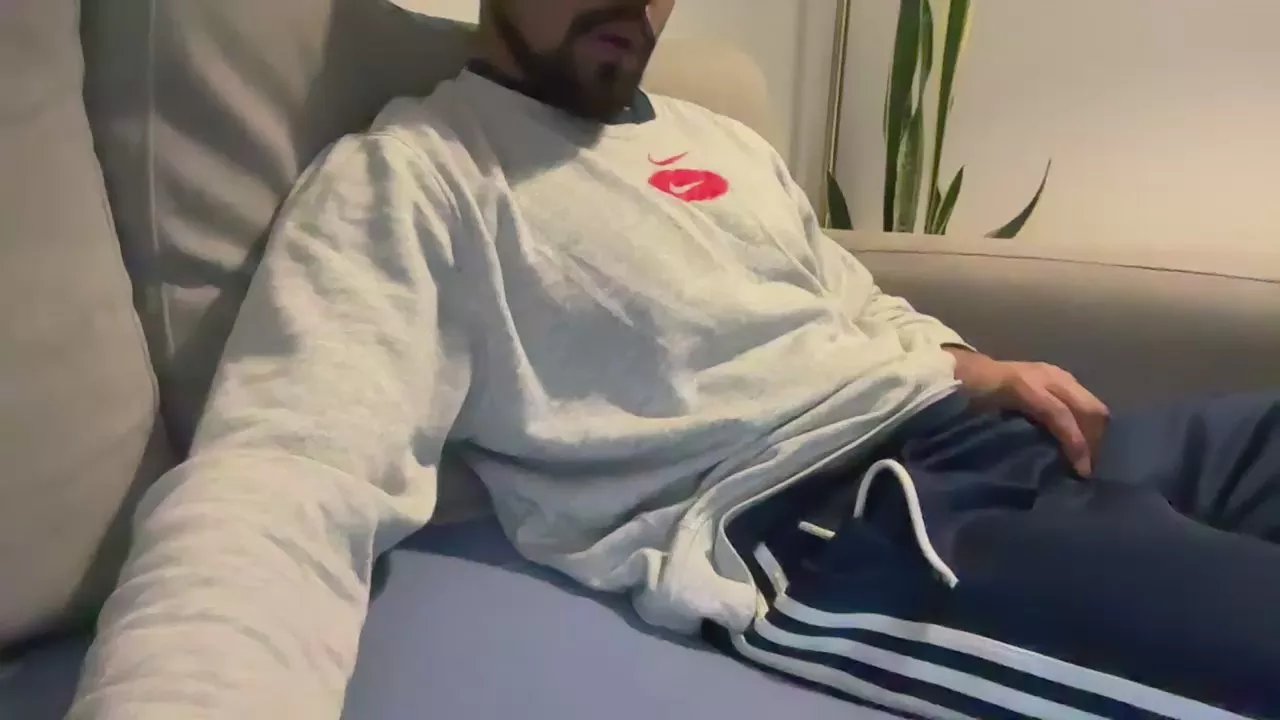 Offline joaoluiz27 on Cam4