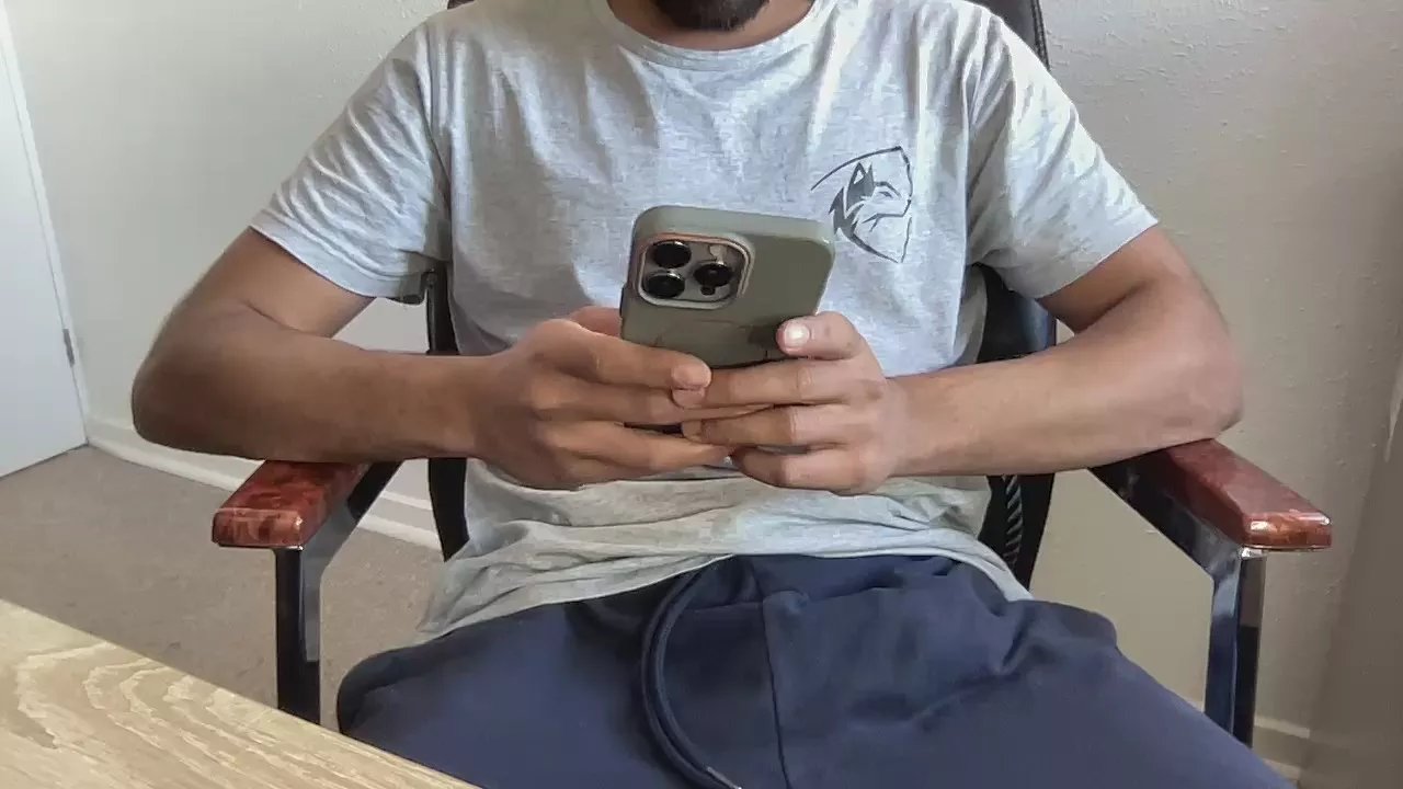 Offline joaoluiz27 on Cam4