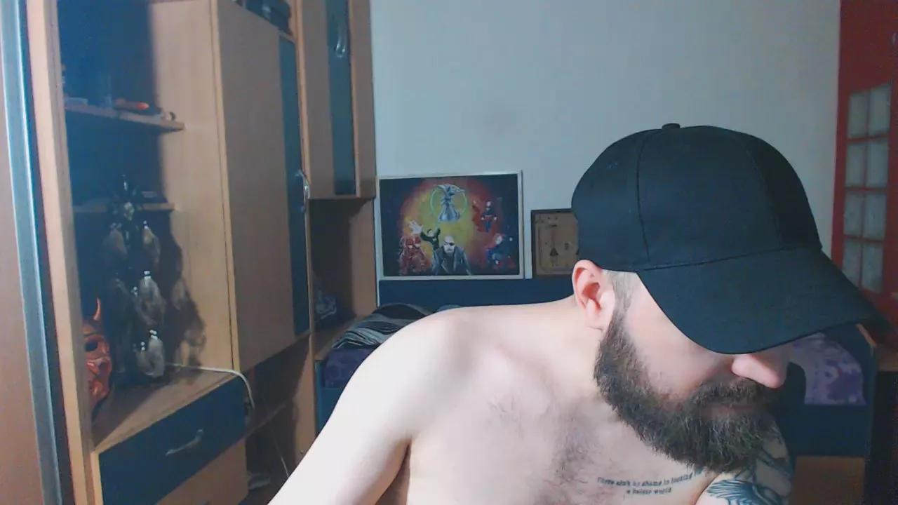 johnnylove22 on Cam4 