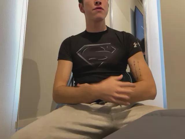 jovencito030 on Cam4 