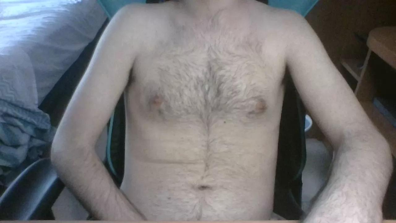 Jovenpelud97 on Cam4 