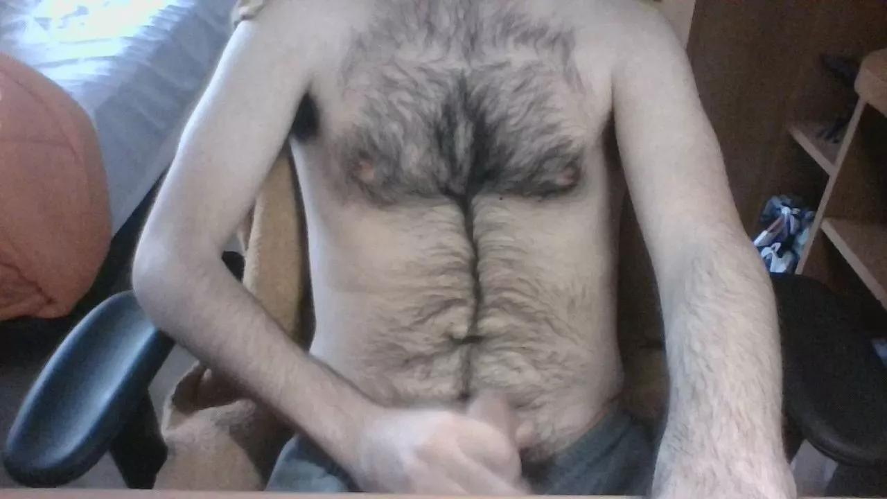 Jovenpelud97 on Cam4 