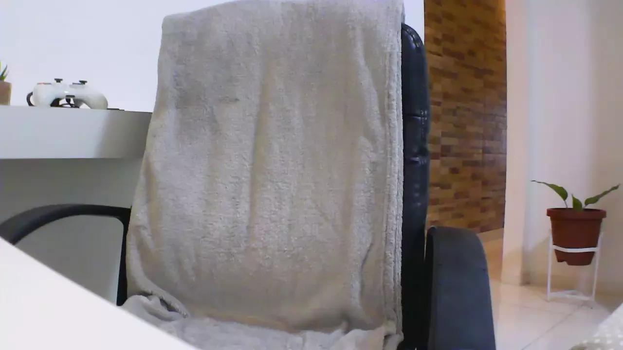 juhh93 on Cam4 