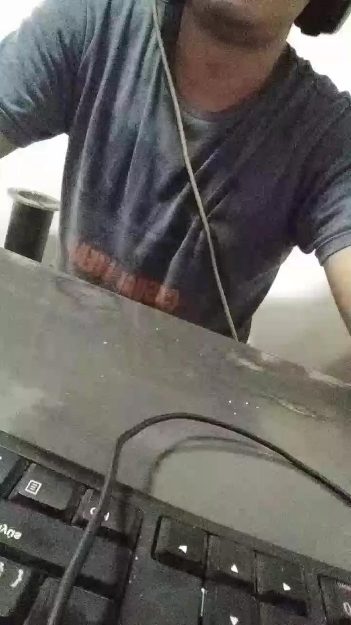 kevincho27 on Cam4 