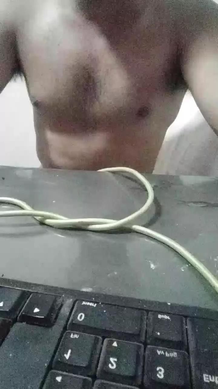 kevincho27 on Cam4 