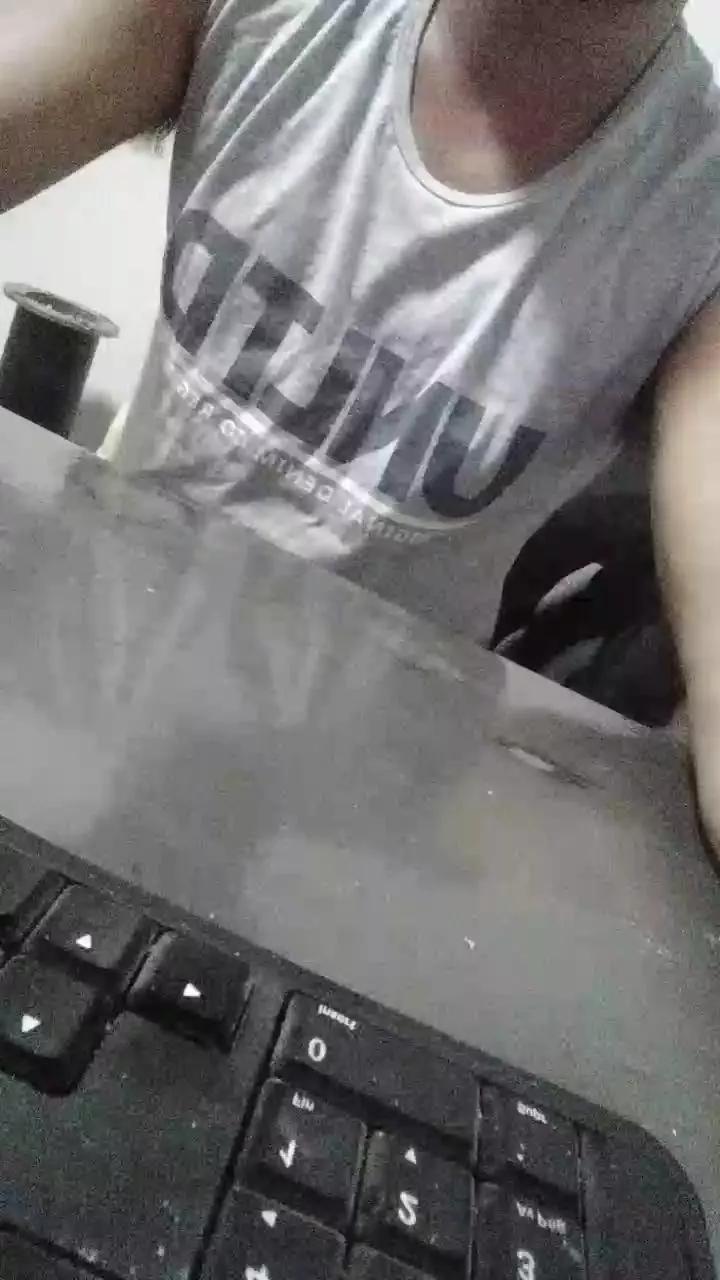 kevincho27 on Cam4 