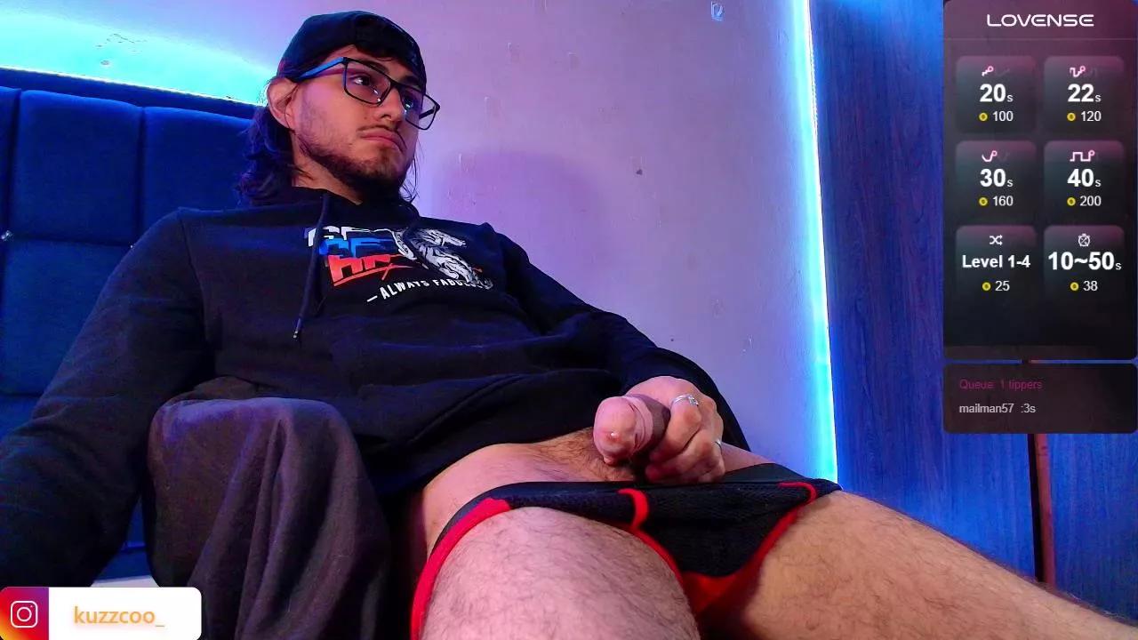 kuzzco on Cam4 