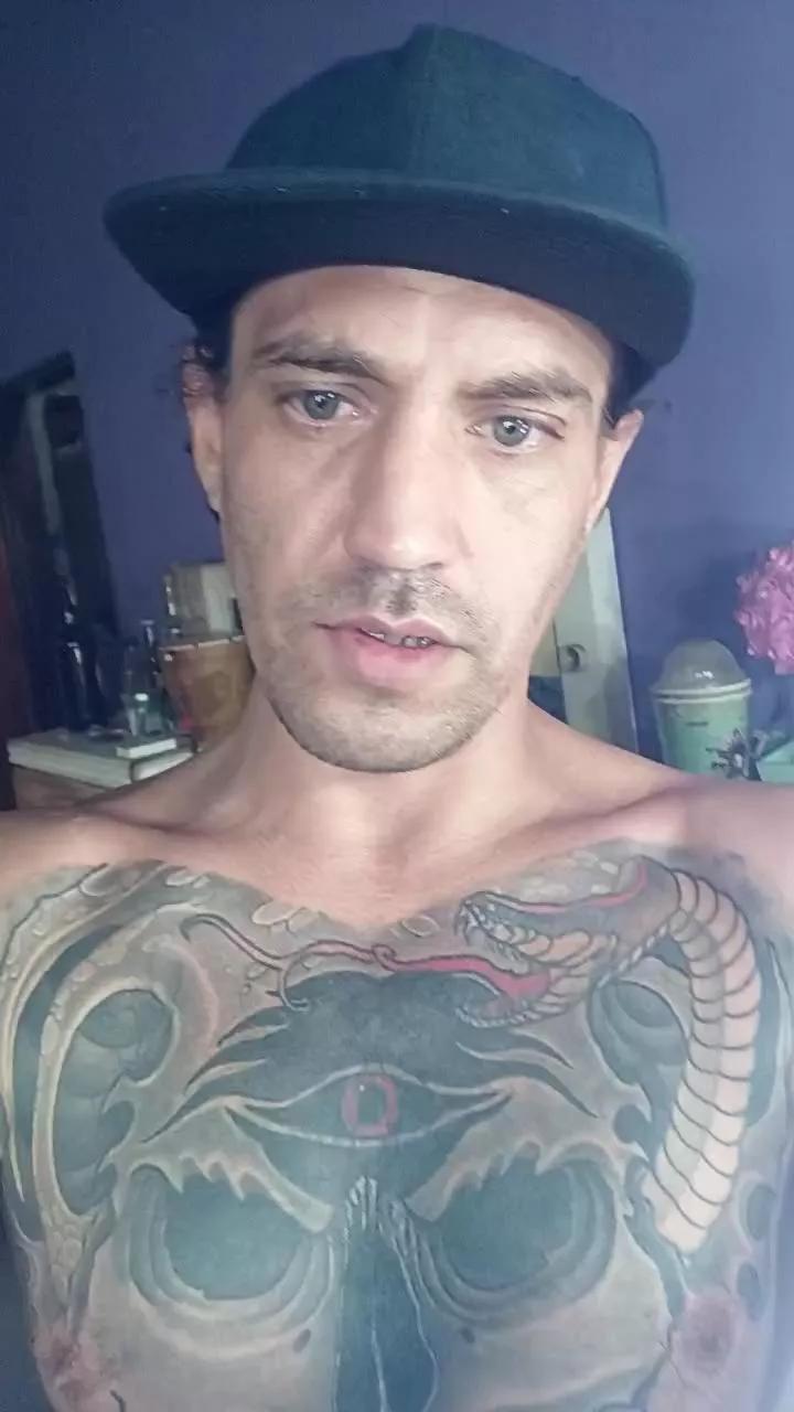 lada878 on Cam4 