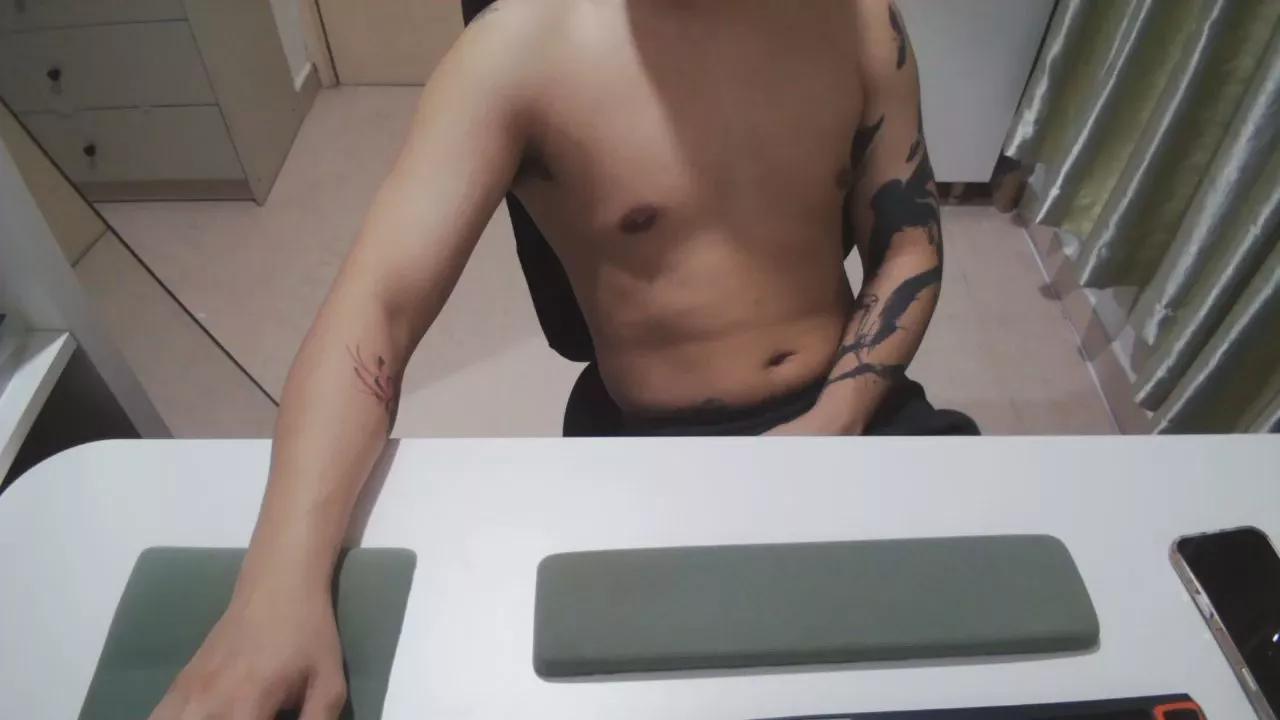 lazybird8899 on Cam4 
