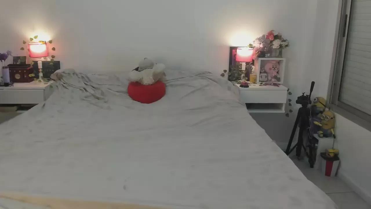lennamoon on Cam4 