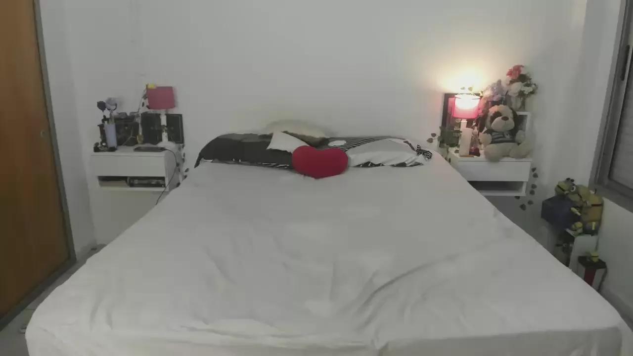 lennamoon on Cam4 