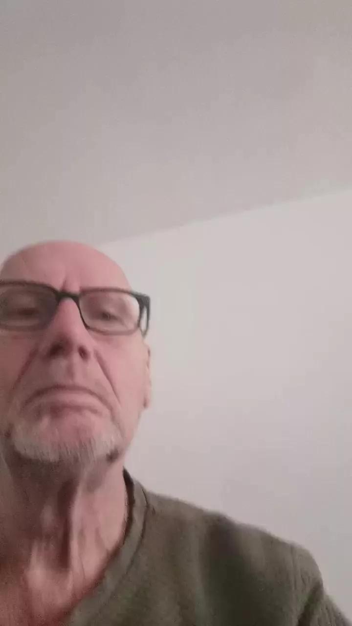 libido27 on Cam4 