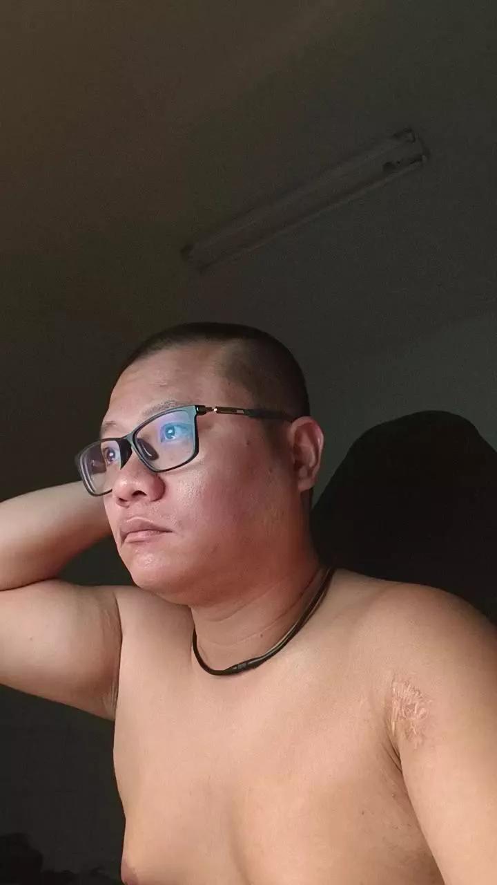 lin308902 on Cam4 