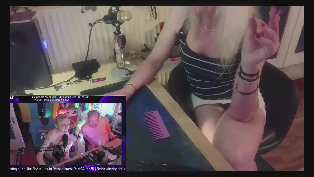 LolaRent66 on Cam4 