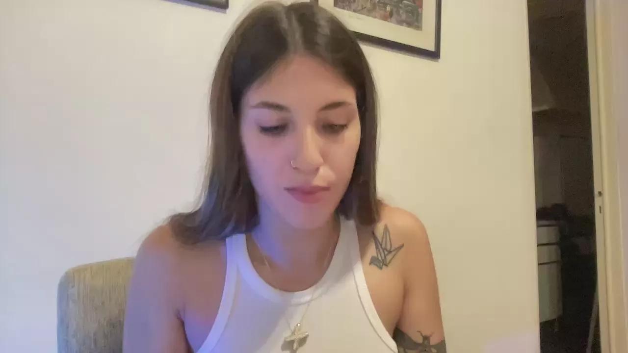 lolykushh on Cam4 
