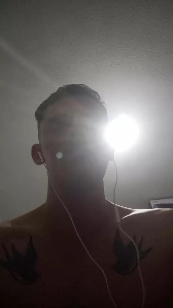 LuigiHL on Cam4 