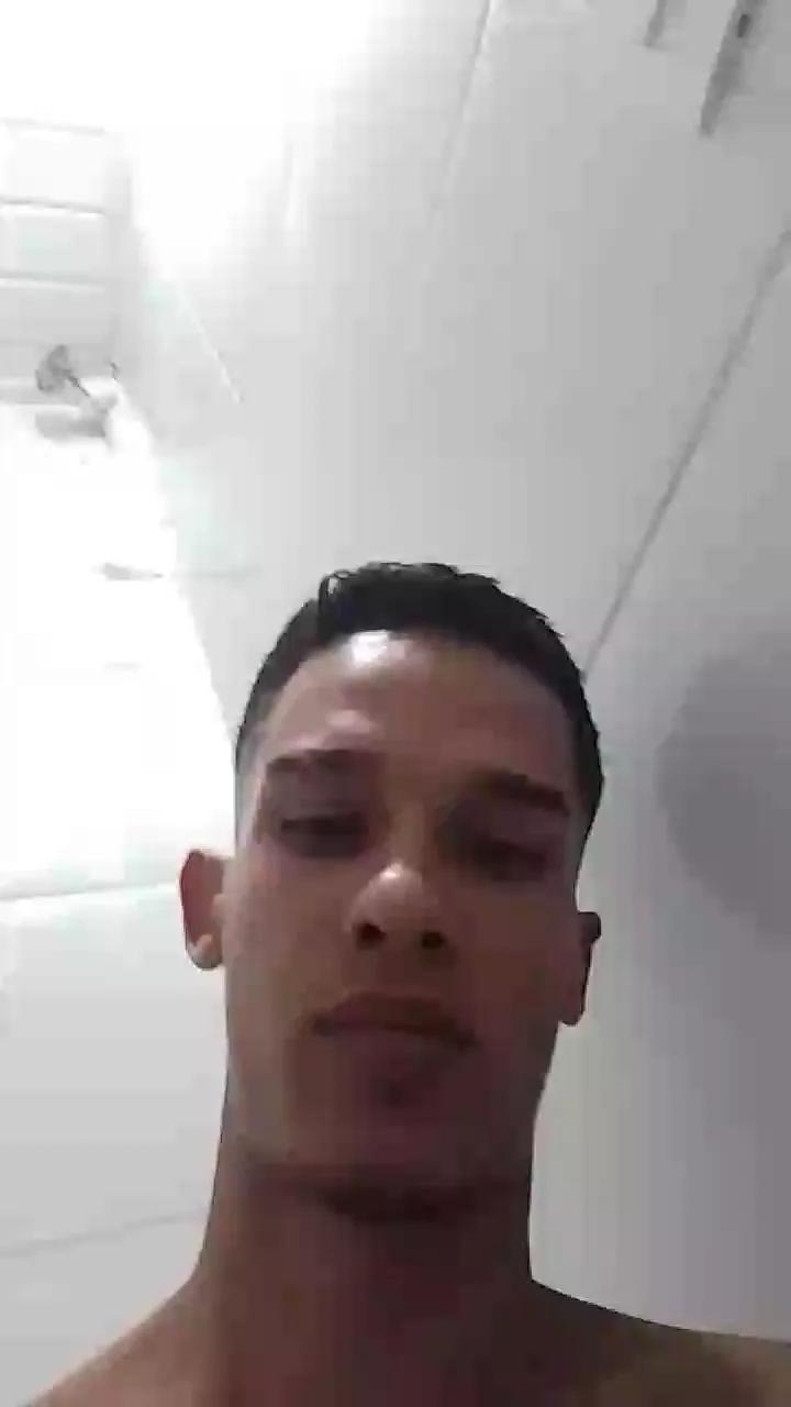 luluna6 on Cam4 