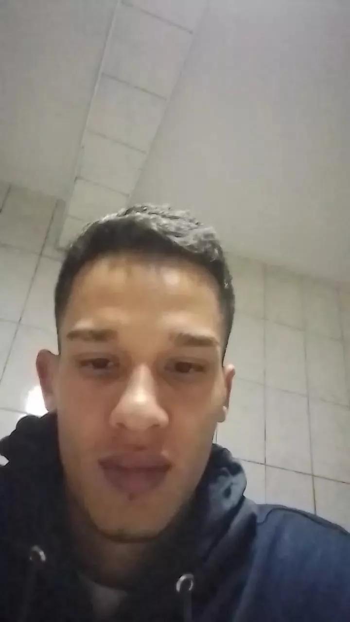 luluna6 on Cam4 