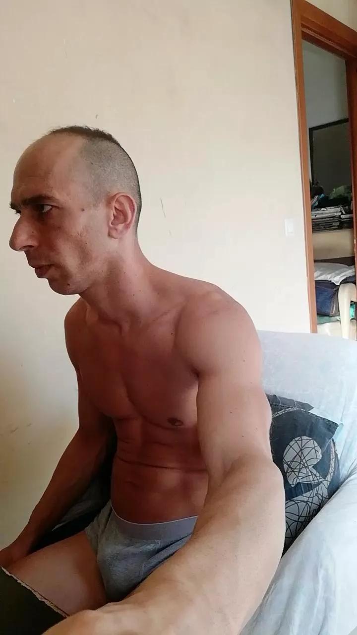 maethurtsex2 on Cam4 