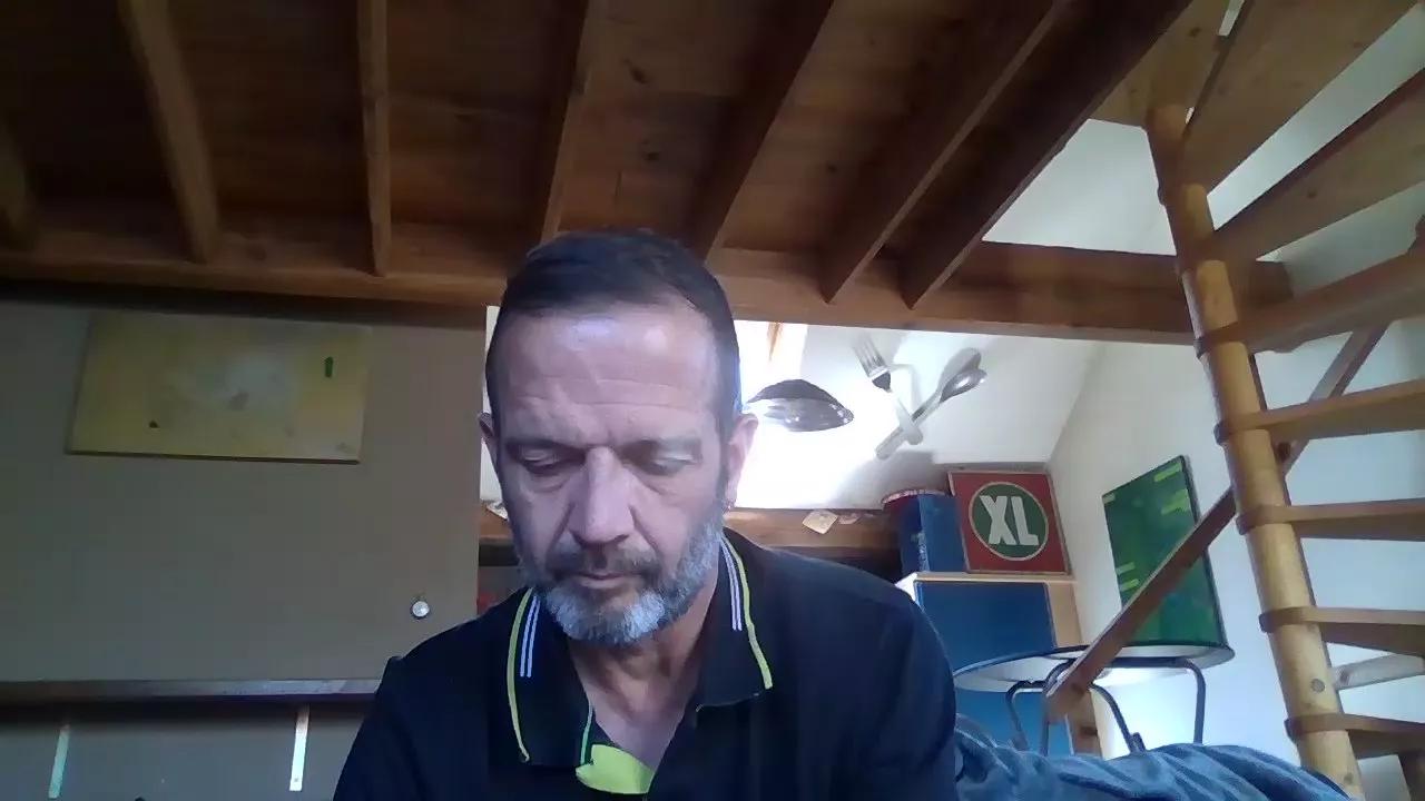 Magritte01 on Cam4 