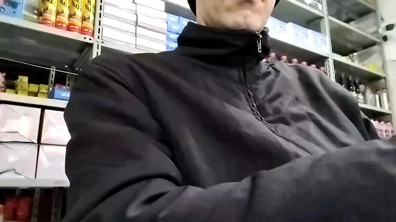 Man_sp38 on Cam4 