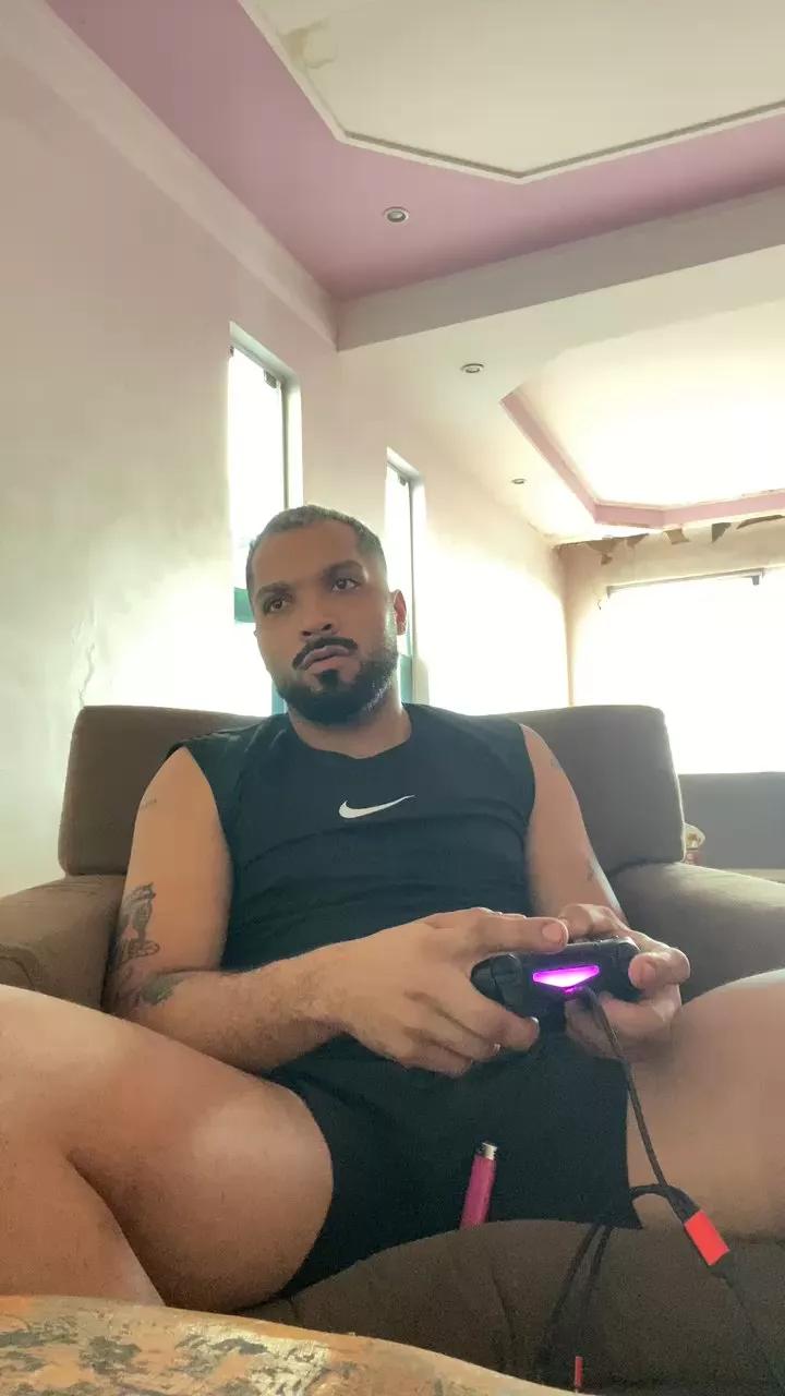 Marrento45 on Cam4 