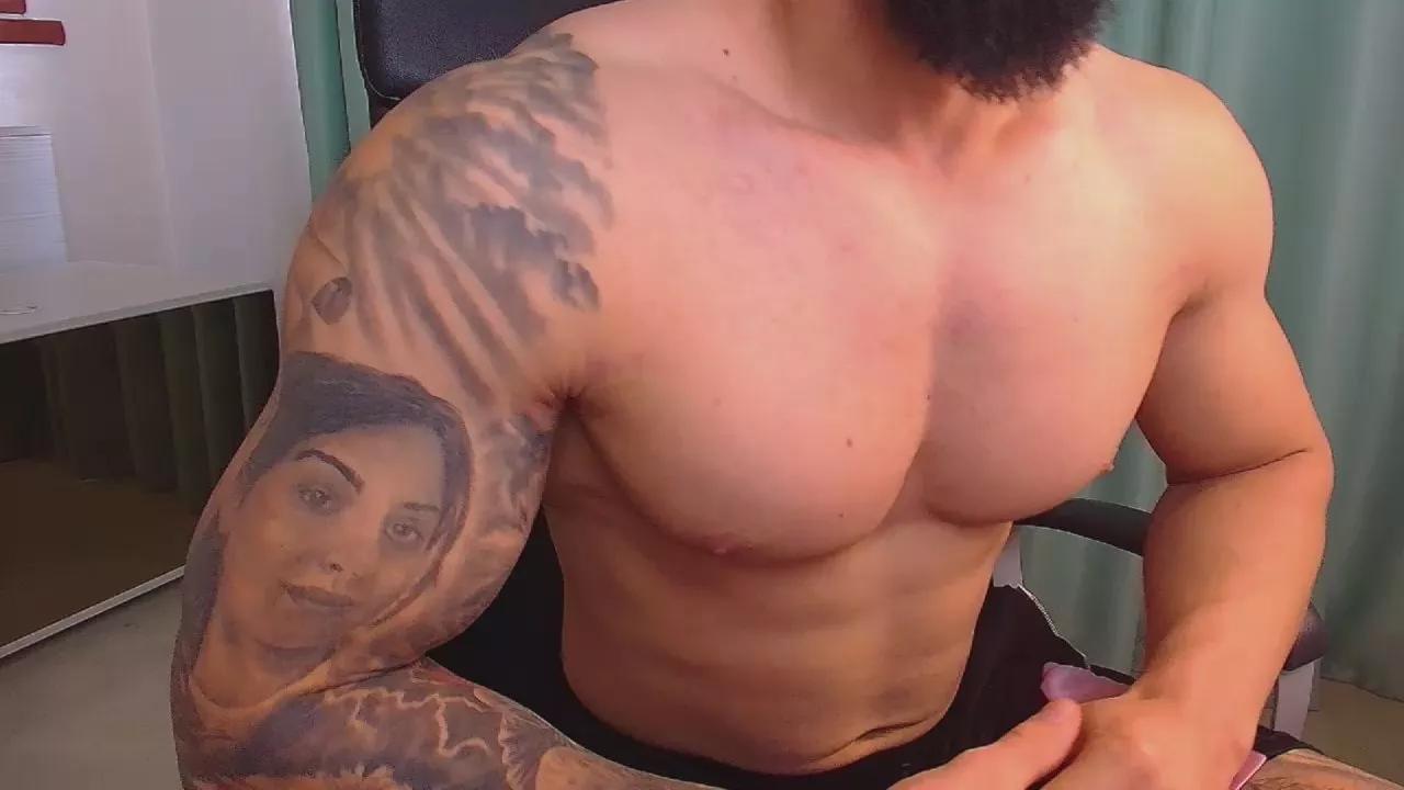 MateoBennett on Cam4 