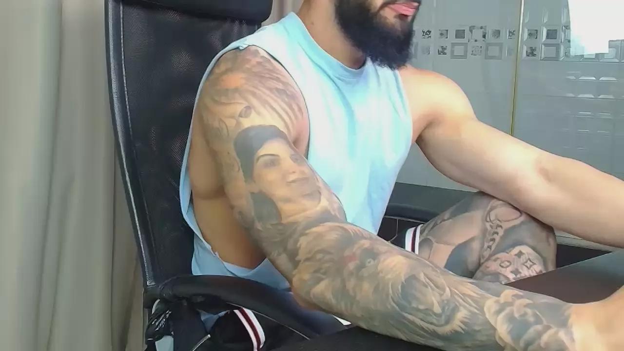 MateoBennett on Cam4 