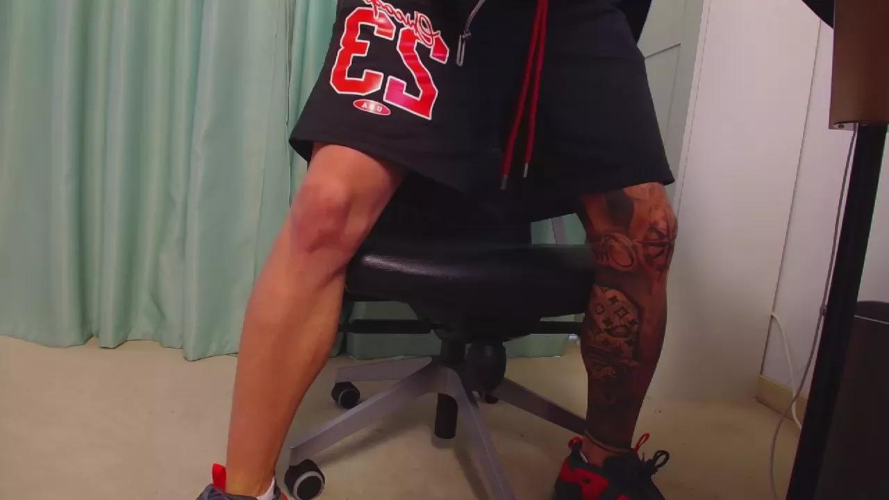 MateoBennett on Cam4 
