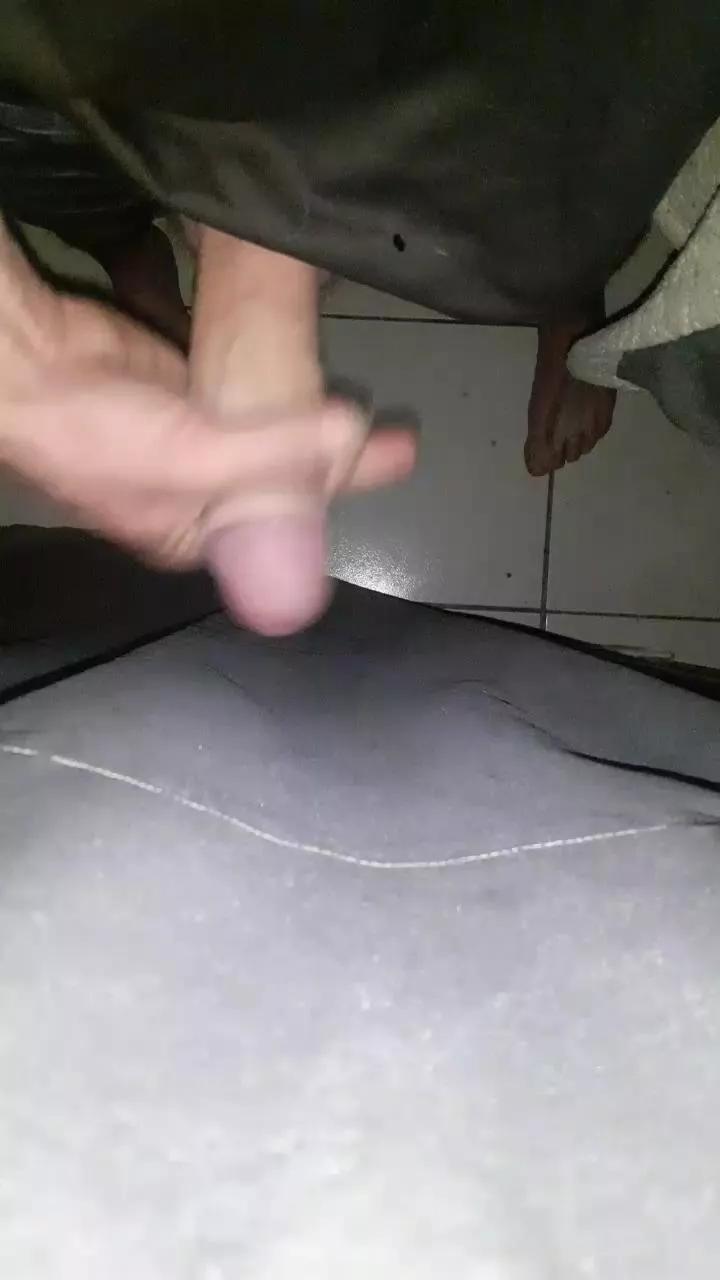 Mateur3pieces on Cam4 