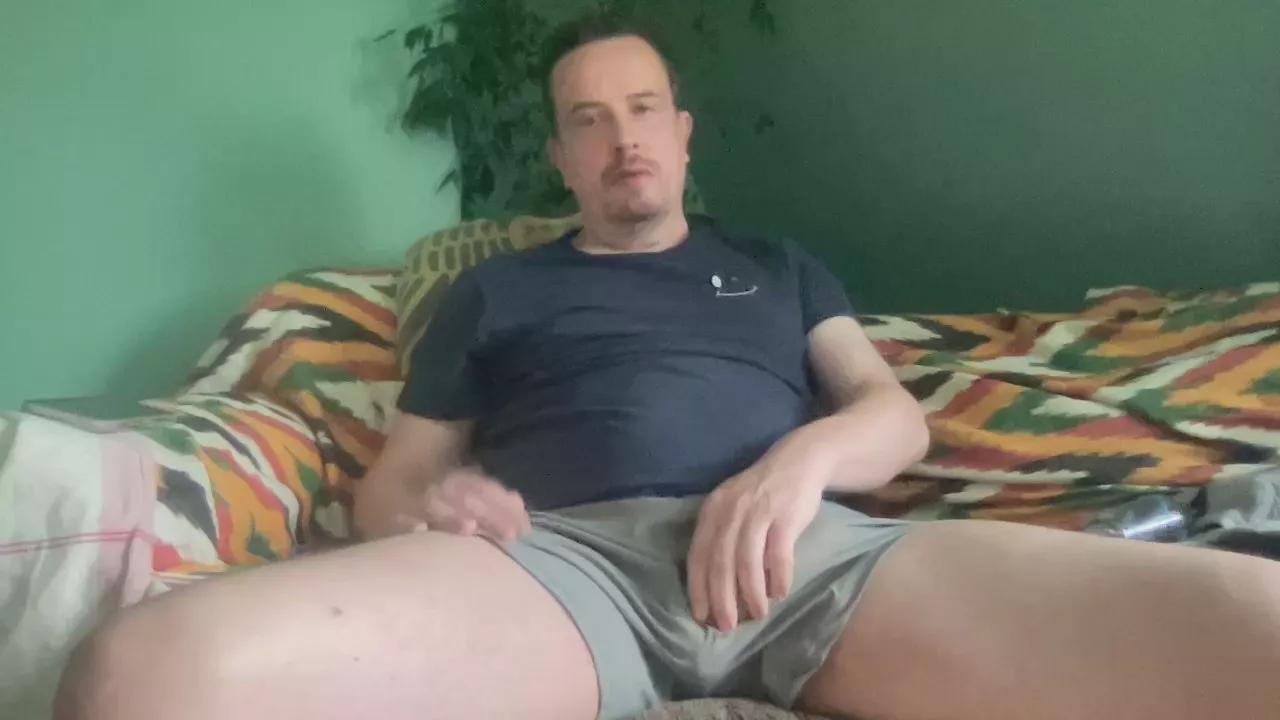 Mattgarr05 on Cam4 
