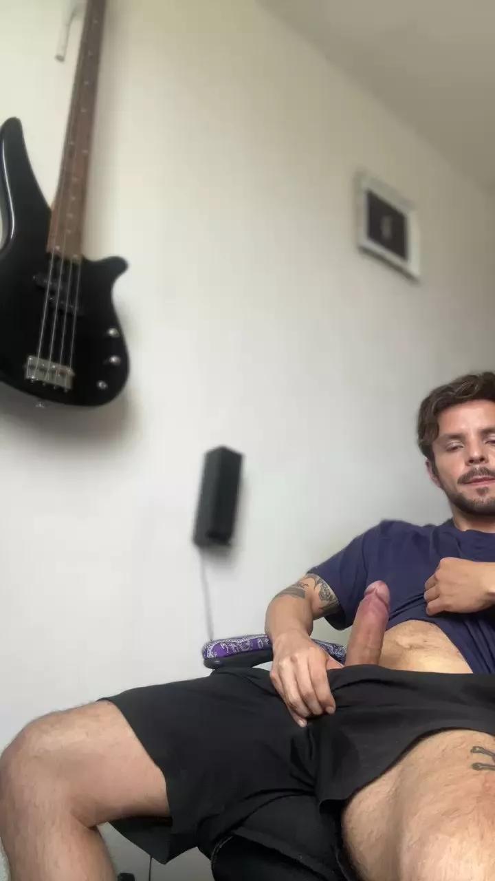 MauriciosPizza on Cam4 